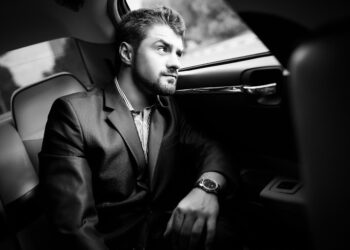 Luxury car service Seattle – Signature Limo Town Car Airport Service